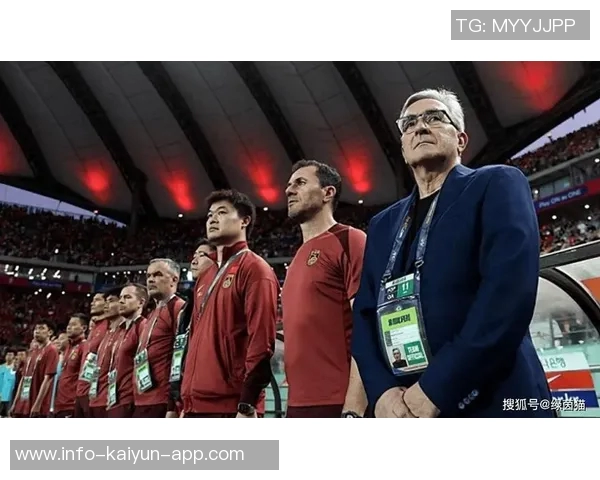 罗比威廉姆斯世界杯抽签现场模仿帕尔默庆祝引热议