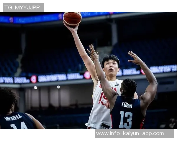 杨瀚森在G联盟比赛中表现出色节奏掌控力强未显疲态