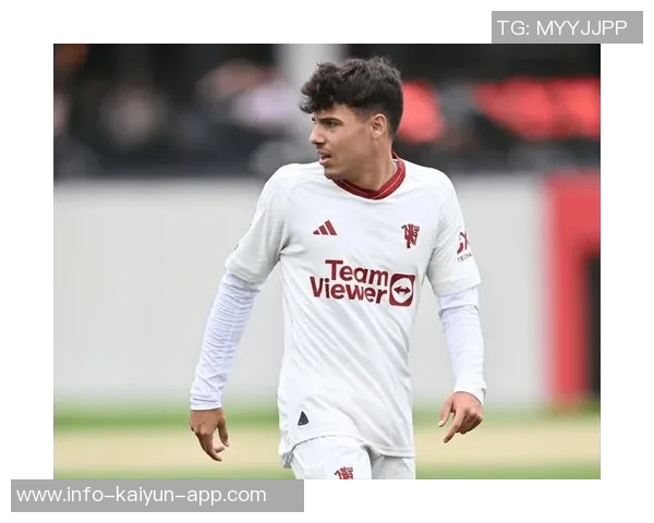 曼联青训旧将切斯特重返俱乐部积累教练经验助力未来发展