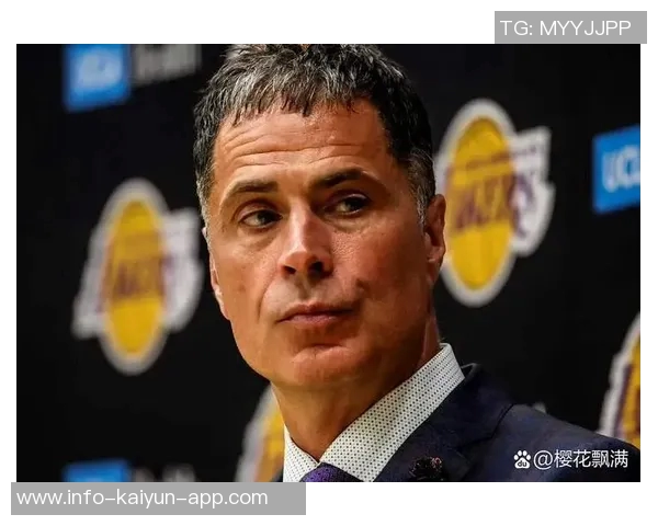 湖人队备战明年休赛期今年小修小补不做大交易引发球迷热议